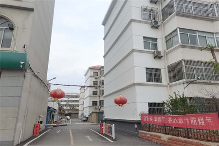 明城税务小区3室2厅2卫正房137.9车库37